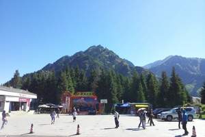 乌鲁木齐、魔鬼城、喀纳斯、白沙湖、吐鲁番、天山天池双飞8日游