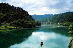 长沙周边旅游新推荐，长沙到雾漫东江湖、高椅岭踏青赏花2日游